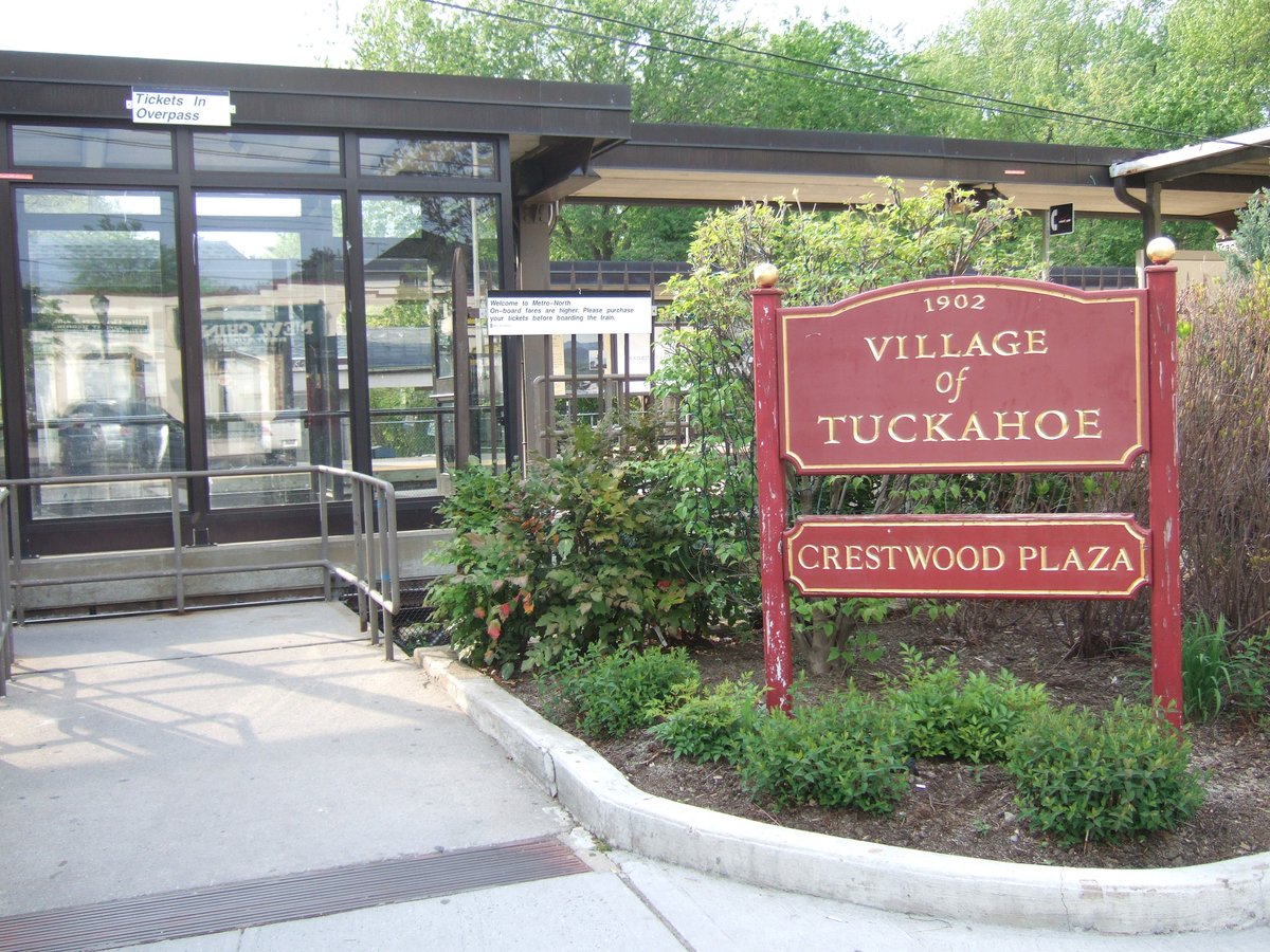 Crestwood, NY - Crestwood station - Wikipedia